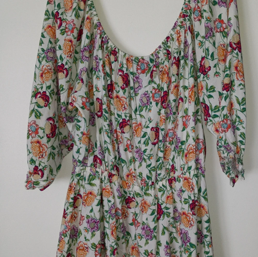 Lane Bryant 14-16 off shoulder flowy floral peasant style top. Cream col…